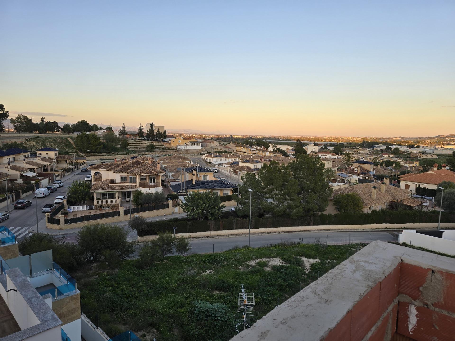 For sale - 3 Bedroom 2 Bathroom Town House in Bigastro - pueblo  - Alicante