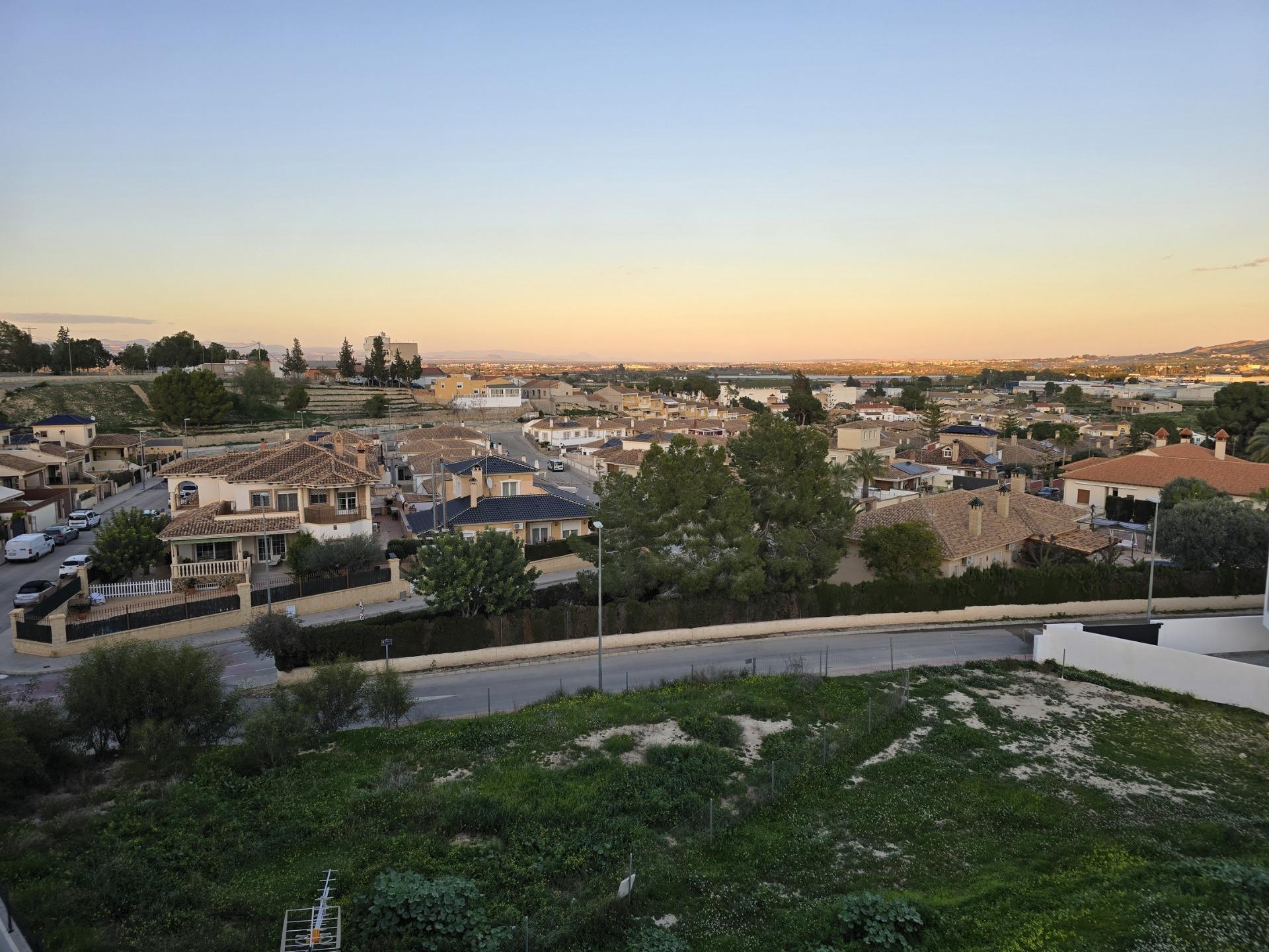 For sale - 3 Bedroom 2 Bathroom Town House in Bigastro - pueblo  - Alicante