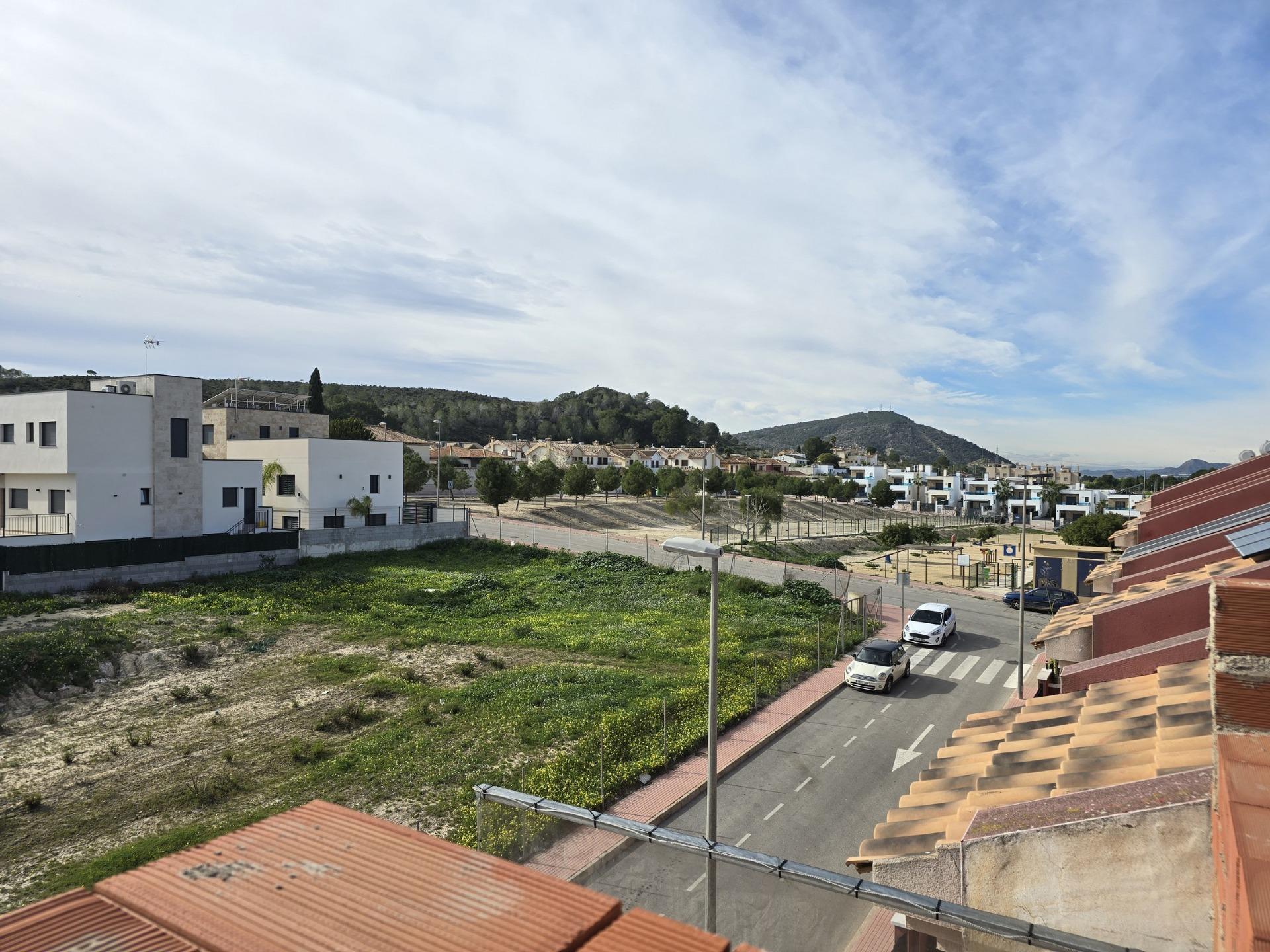 For sale - 3 Bedroom 2 Bathroom Town House in Bigastro - pueblo  - Alicante