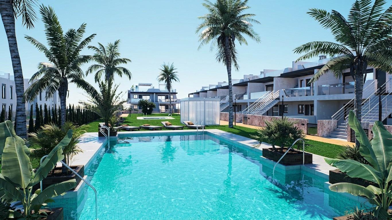 For sale - 2 Bedroom 2 Bathroom Bungalow in Pilar de La Horadada - pueblo  - Alicante