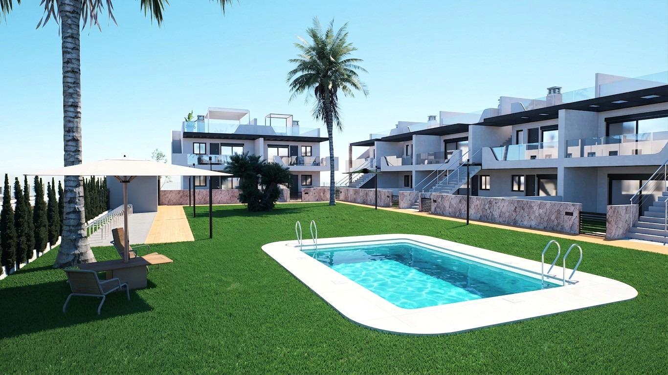 For sale - 2 Bedroom 2 Bathroom Bungalow in Pilar de La Horadada - pueblo  - Alicante