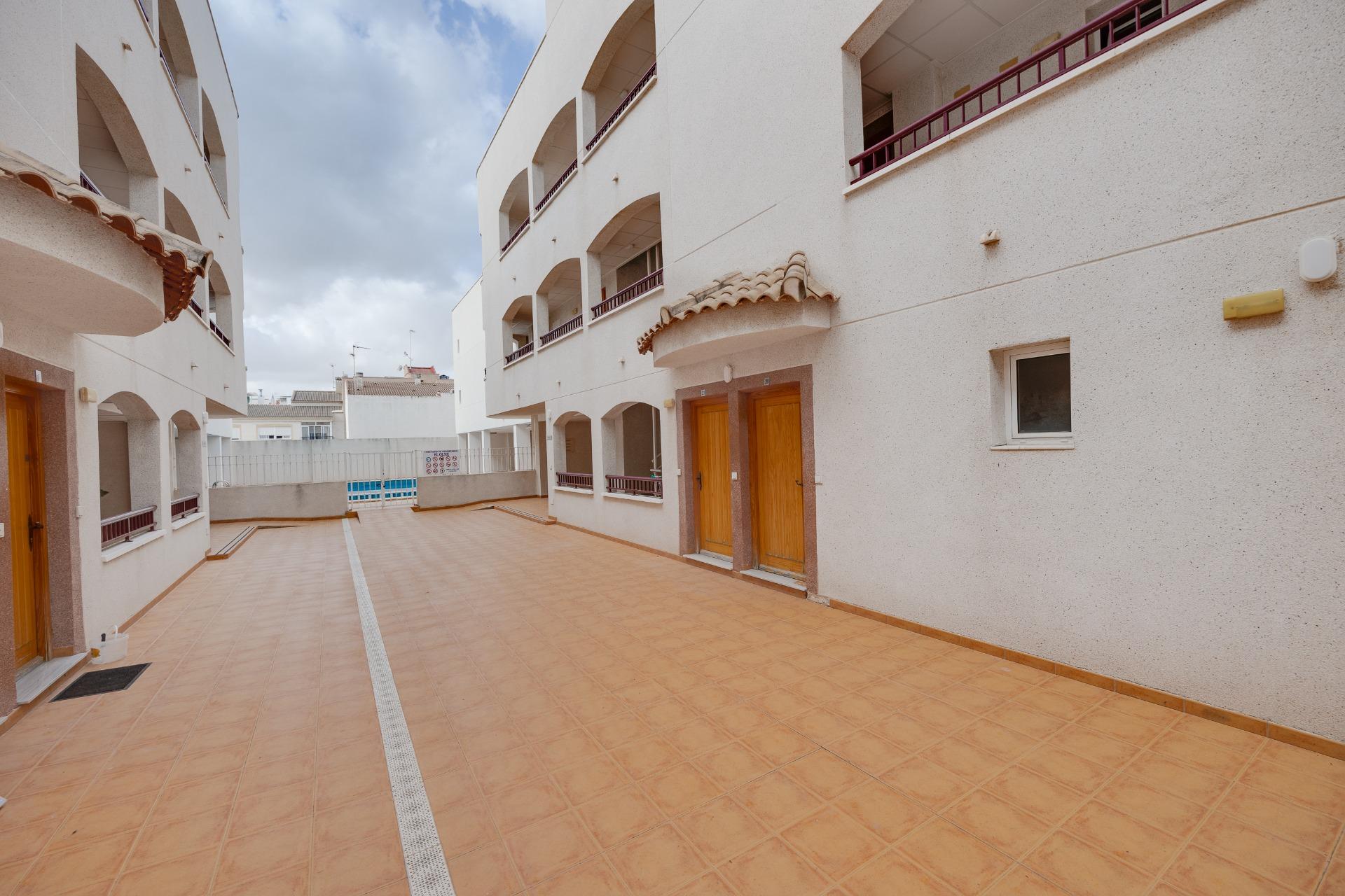 For sale - 3 Bedroom 2 Bathroom Apartment in San Fulgencio - Pueblo  - Alicante
