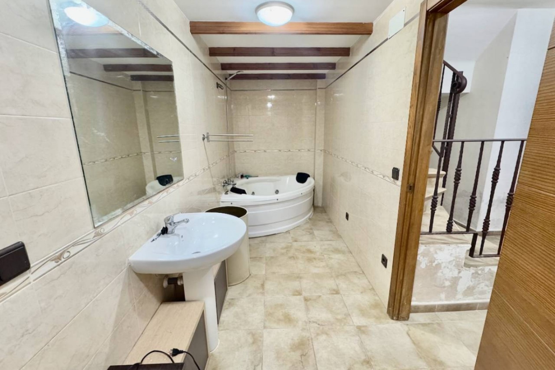 For sale - 5 Bedroom 2 Bathroom Townhouse in Guardamar del Segura - Urbanizaciones  - Alicante