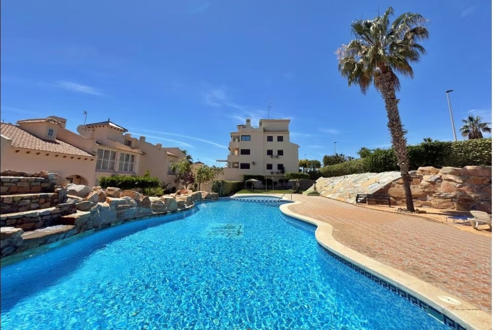 For sale - 3 Bedroom 2 Bathroom Apartment in Villamartin - Las Ramblas - Alicante