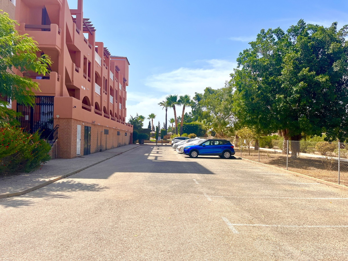 For sale - 2 Bedroom 2 Bathroom Apartment - Middle Floor Apartment in Orihuela - Villamartin  - Alicante