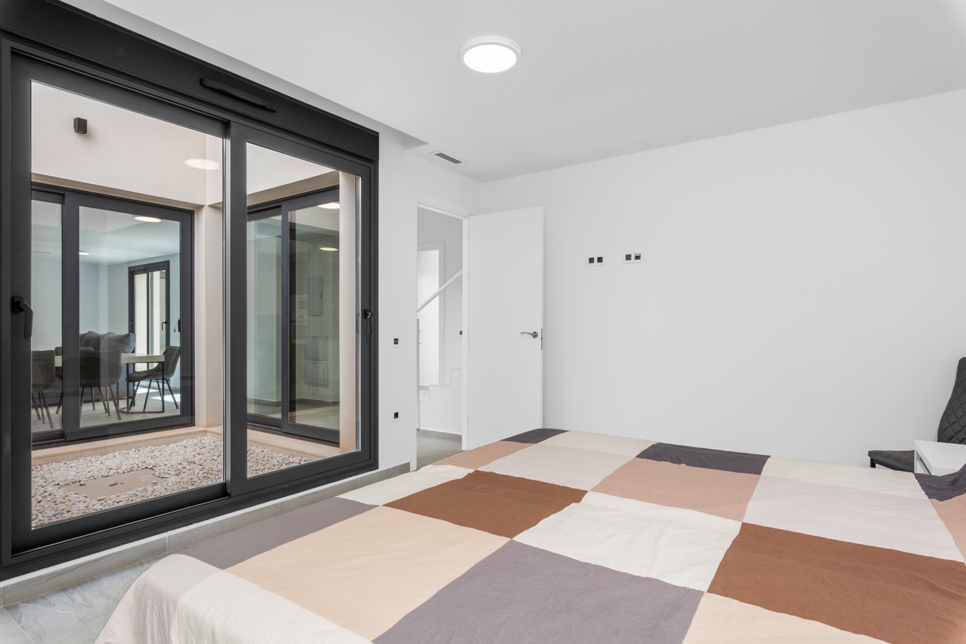 For sale - 5 Bedroom 4 Bathroom Villa in San Miguel de Salinas - Inland  - Alicante