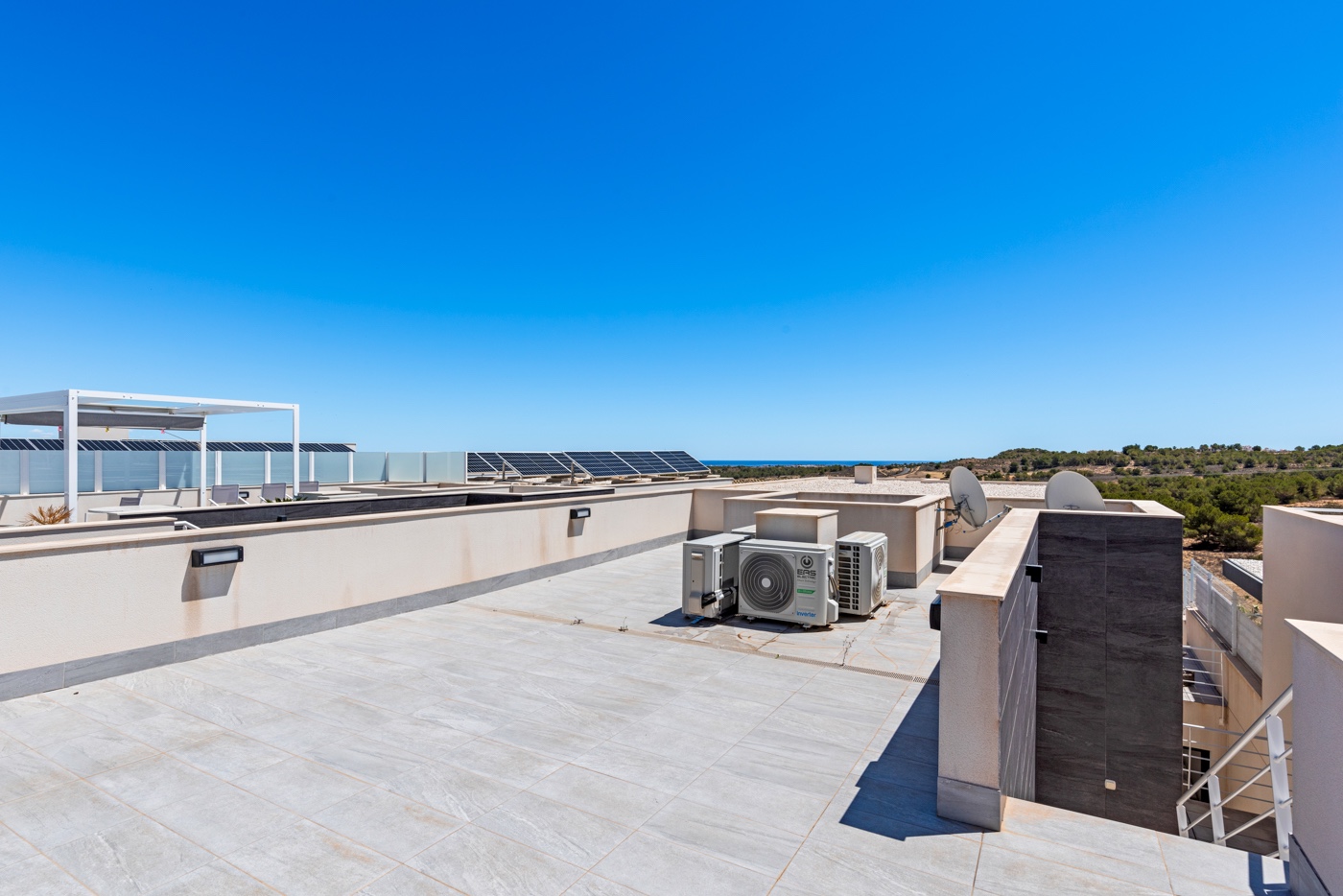 For sale - 5 Bedroom 4 Bathroom Villa in San Miguel de Salinas - Inland  - Alicante