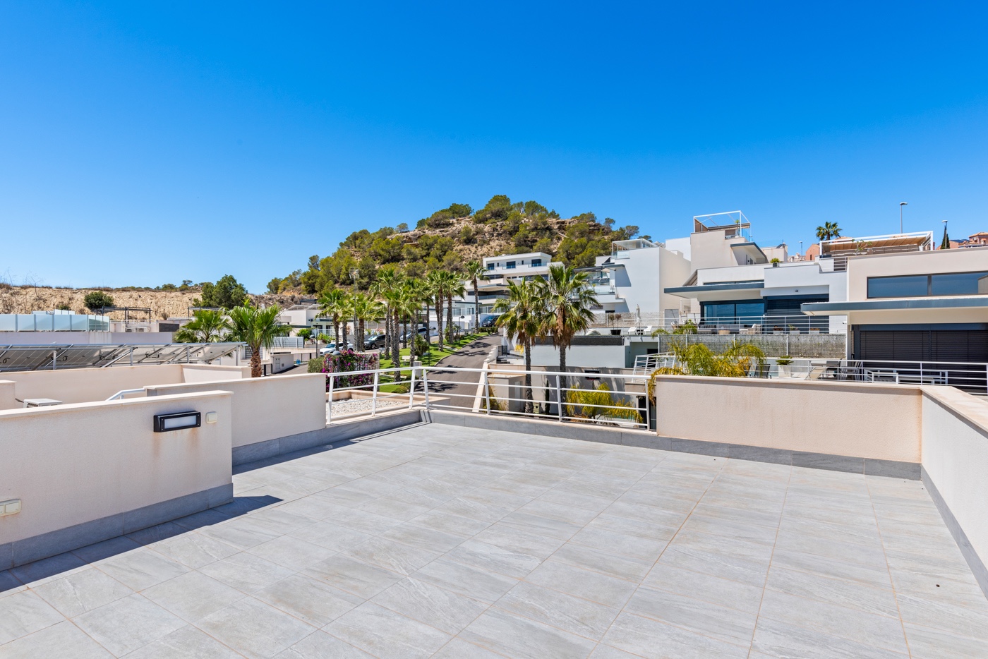 For sale - 5 Bedroom 4 Bathroom Villa in San Miguel de Salinas - Inland  - Alicante