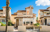 27-4-0-11-933/75039, 3 Bedroom 2 Bathroom Villa in El Raso 
