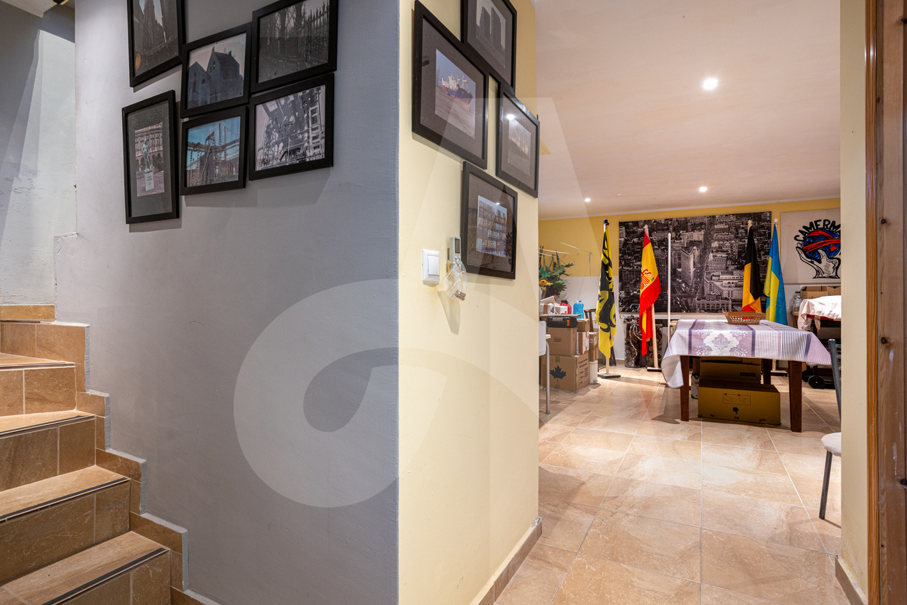 For sale - 3 Bedroom 2 Bathroom Villa in El Raso  - El Raso  - Alicante