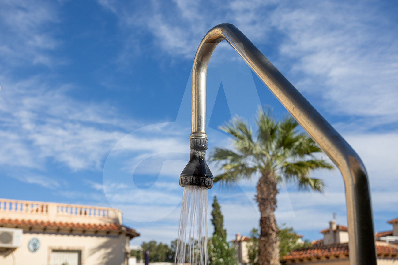 For sale - 3 Bedroom 2 Bathroom Villa in El Raso  - El Raso  - Alicante