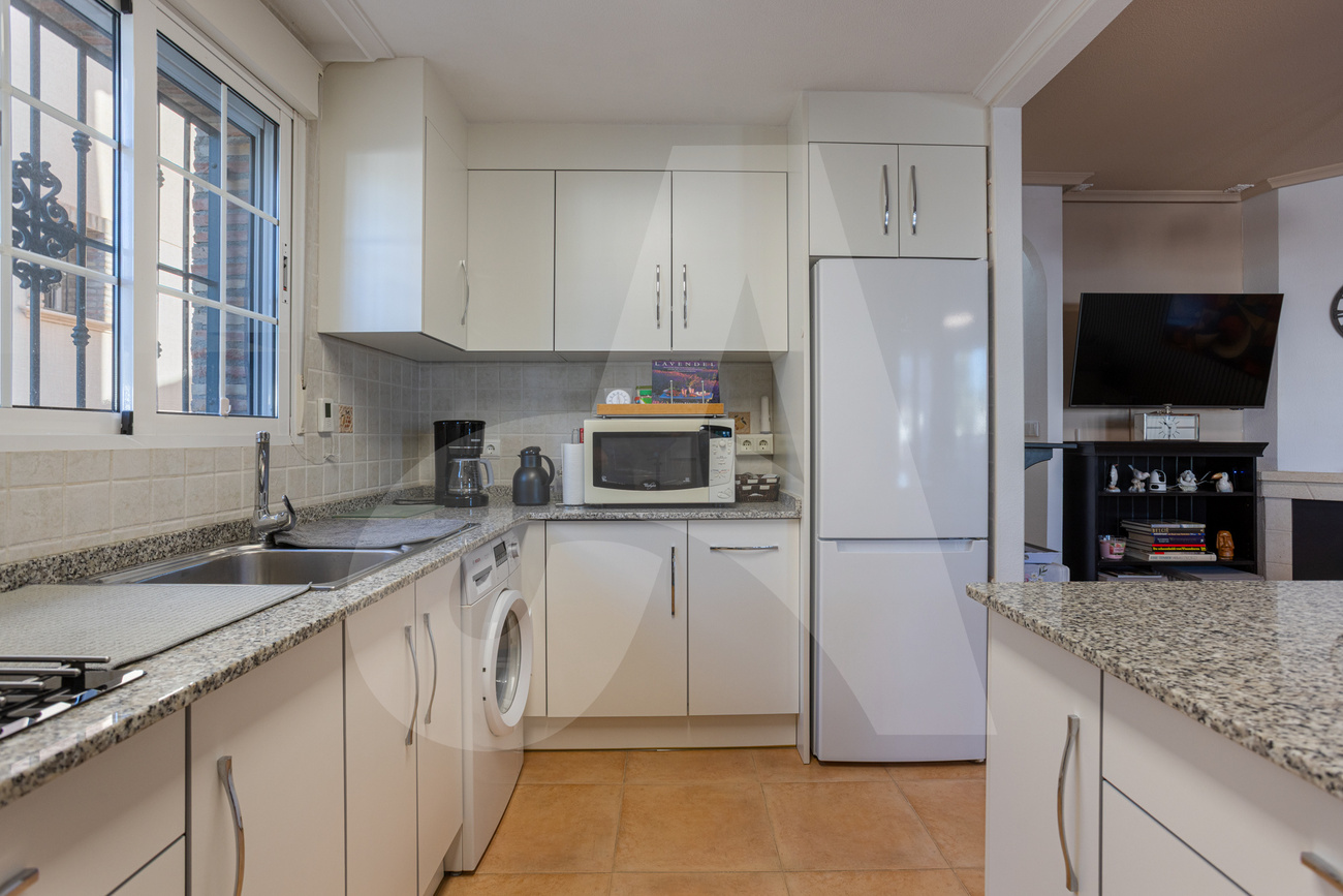 For sale - 3 Bedroom 2 Bathroom Villa in El Raso  - El Raso  - Alicante