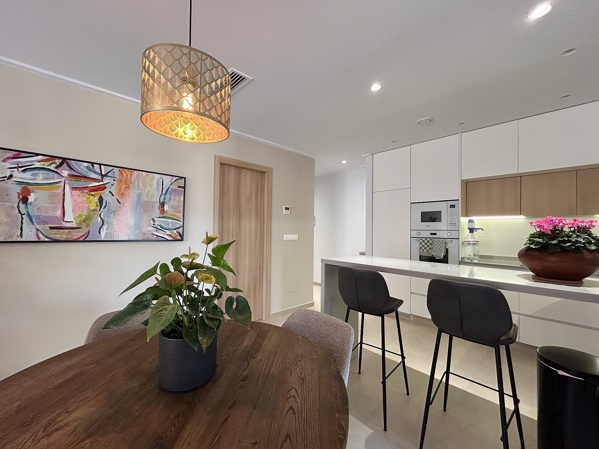 For sale - 3 Bedroom 2 Bathroom Apartment in El Raso - Costa Blanca  - Alicante