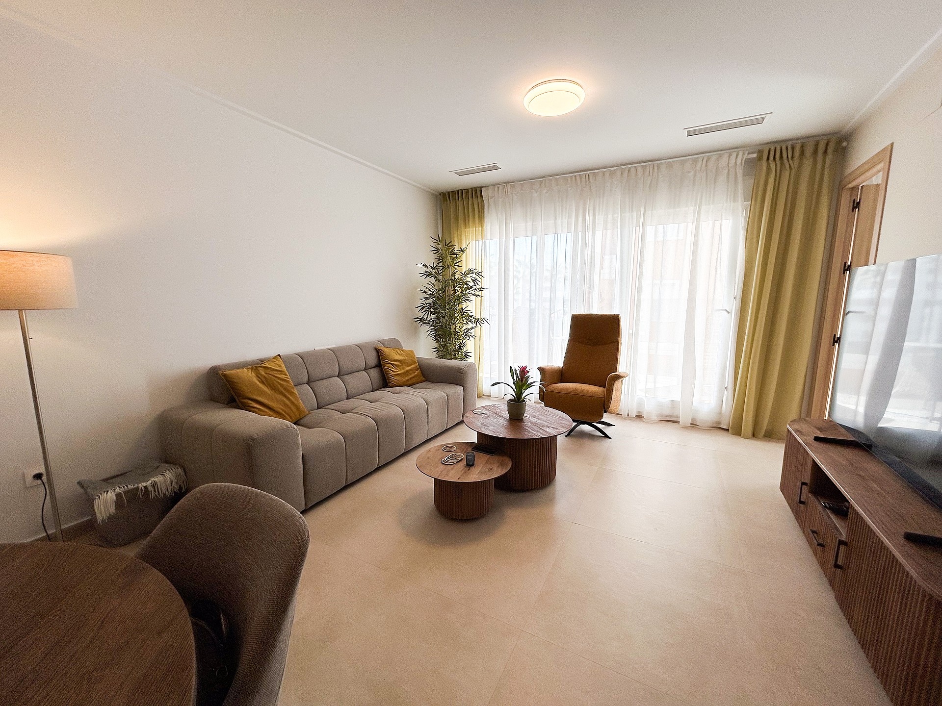 For sale - 3 Bedroom 2 Bathroom Apartment in El Raso - Costa Blanca  - Alicante