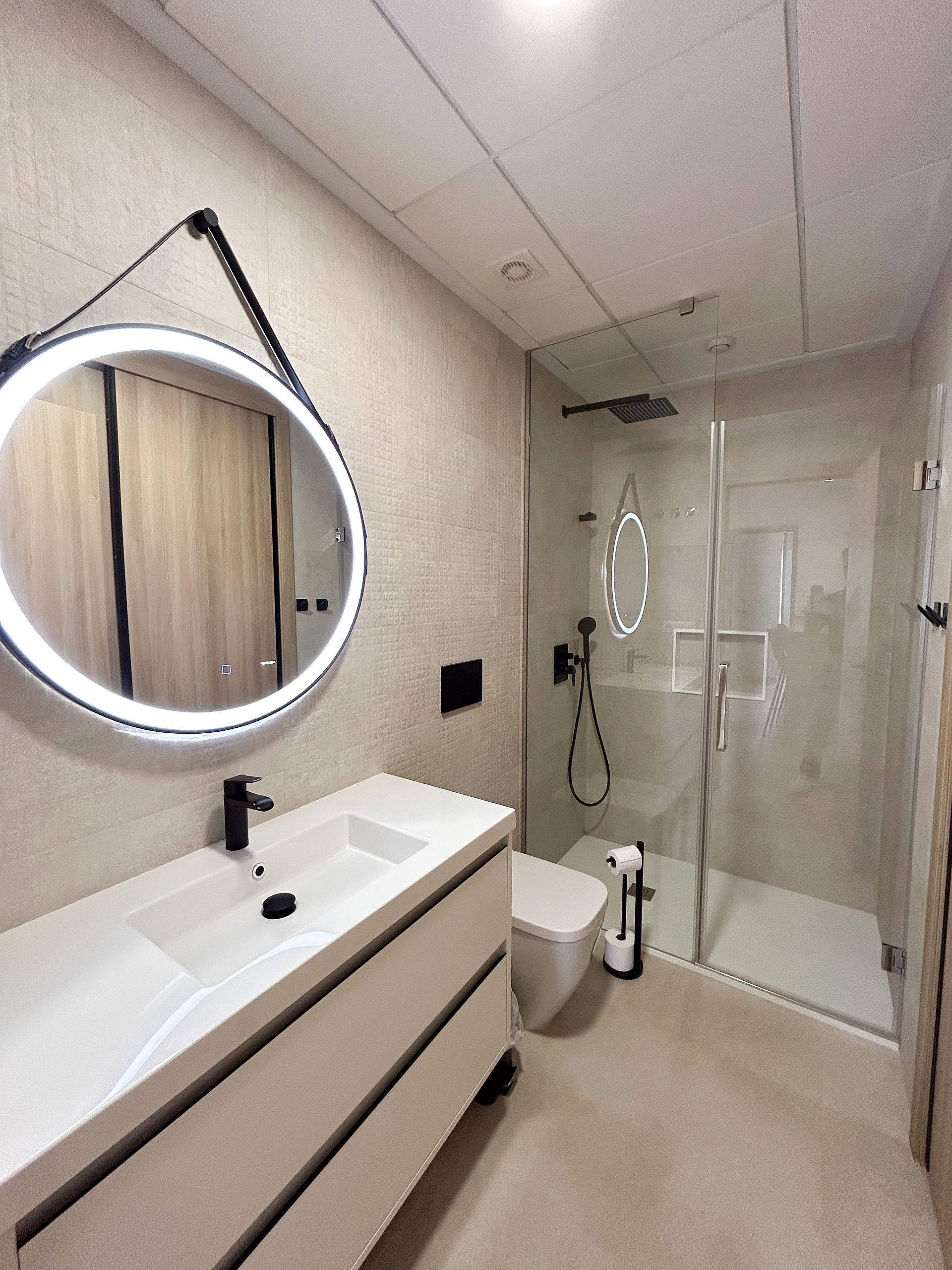 For sale - 3 Bedroom 2 Bathroom Apartment in El Raso - Costa Blanca  - Alicante