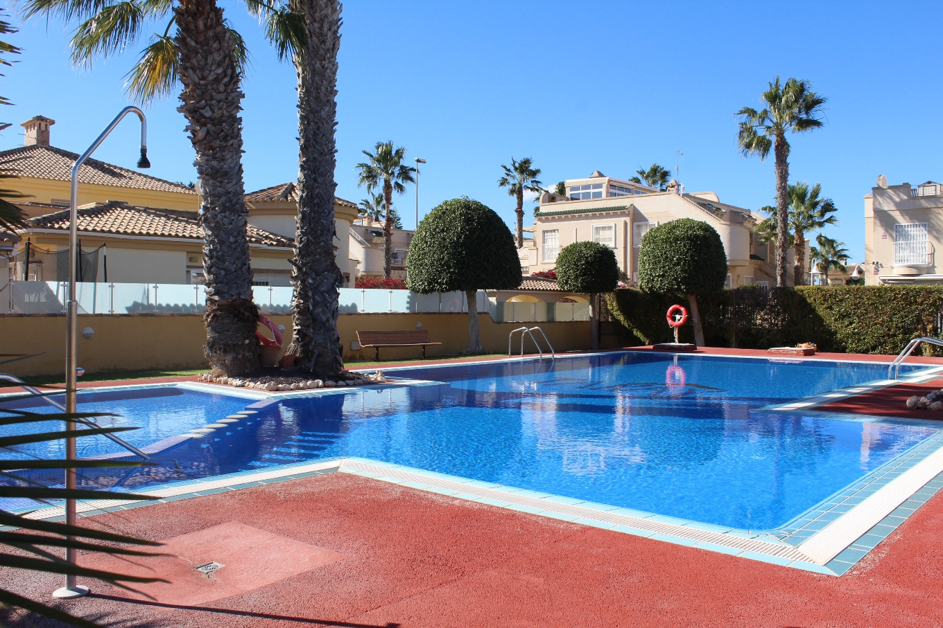 For sale - 3 Bedroom 2 Bathroom Villa in Villamartin - Costa Blanca  - Alicante