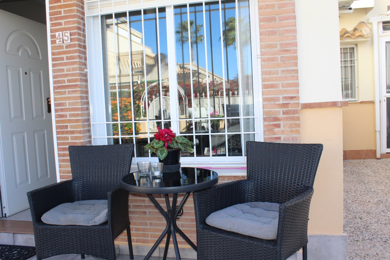 For sale - 3 Bedroom 2 Bathroom Villa in Villamartin - Costa Blanca  - Alicante