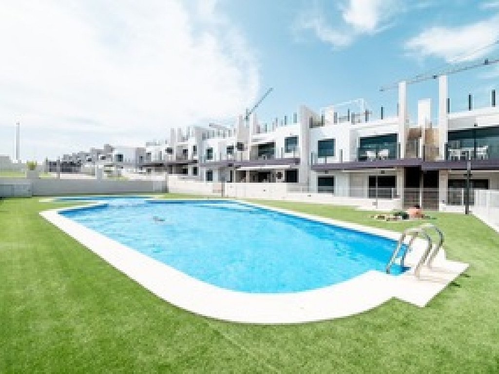 3 Bedroom 2 Bathroom Apartment in San Miguel de Salinas