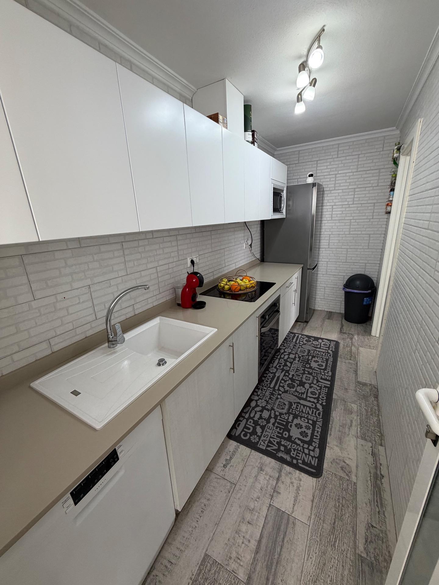 For sale - 3 Bedroom 3 Bathroom Town House in La Zenia - La Zenia  - Alicante