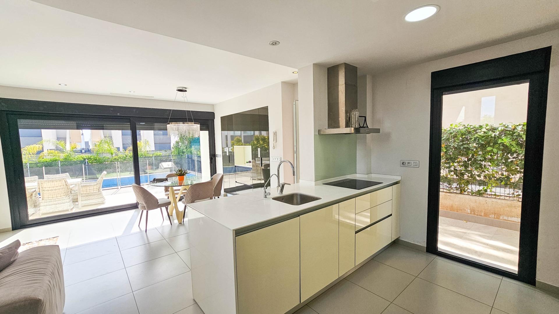 For sale - 3 Bedroom 2 Bathroom Villa in Rojales - Cuidad Quesada  - Alicante