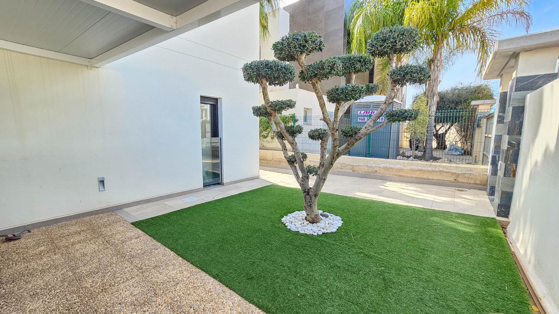 For sale - 3 Bedroom 2 Bathroom Villa in Rojales - Cuidad Quesada  - Alicante