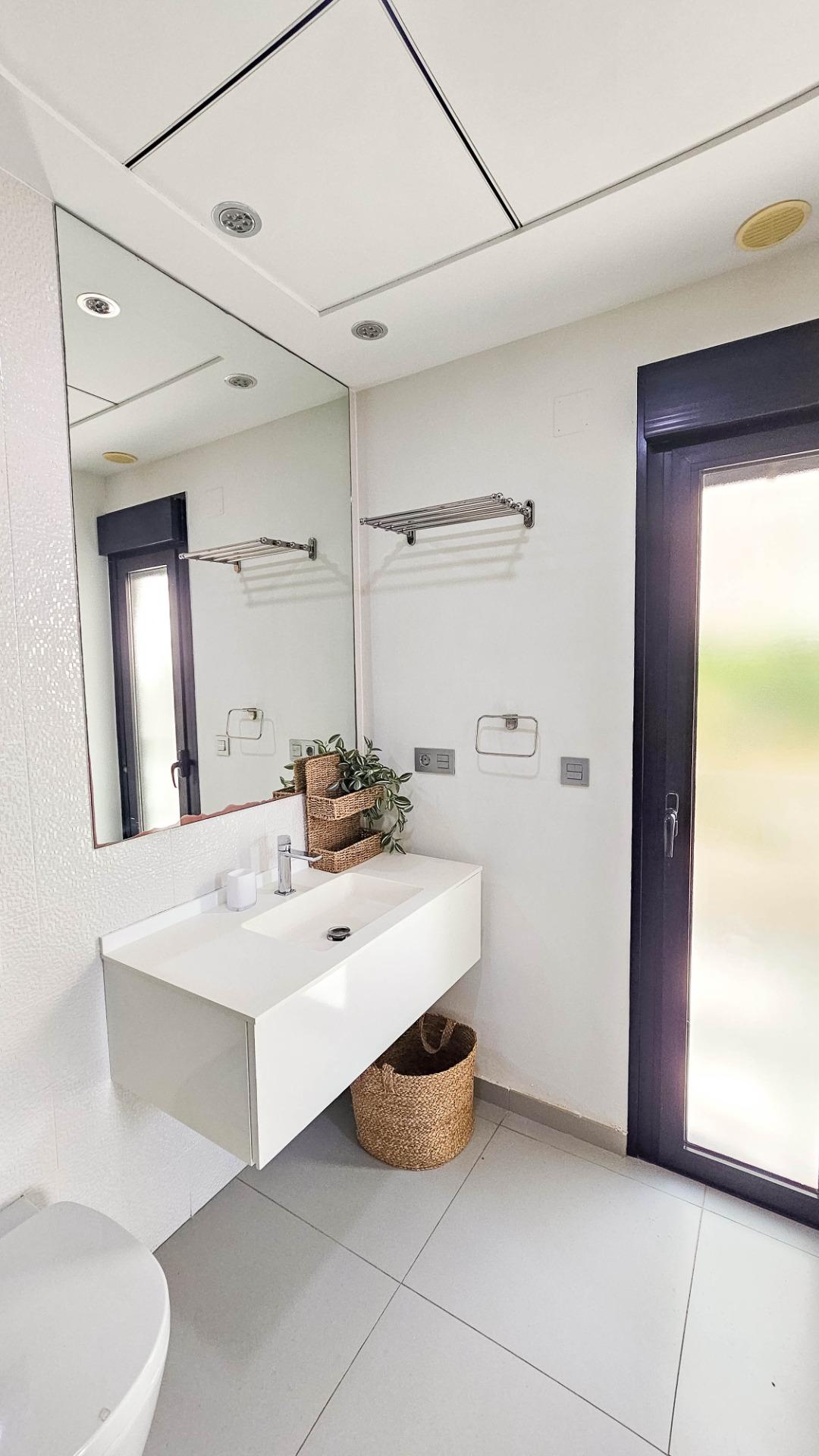 For sale - 3 Bedroom 2 Bathroom Villa in Rojales - Cuidad Quesada  - Alicante