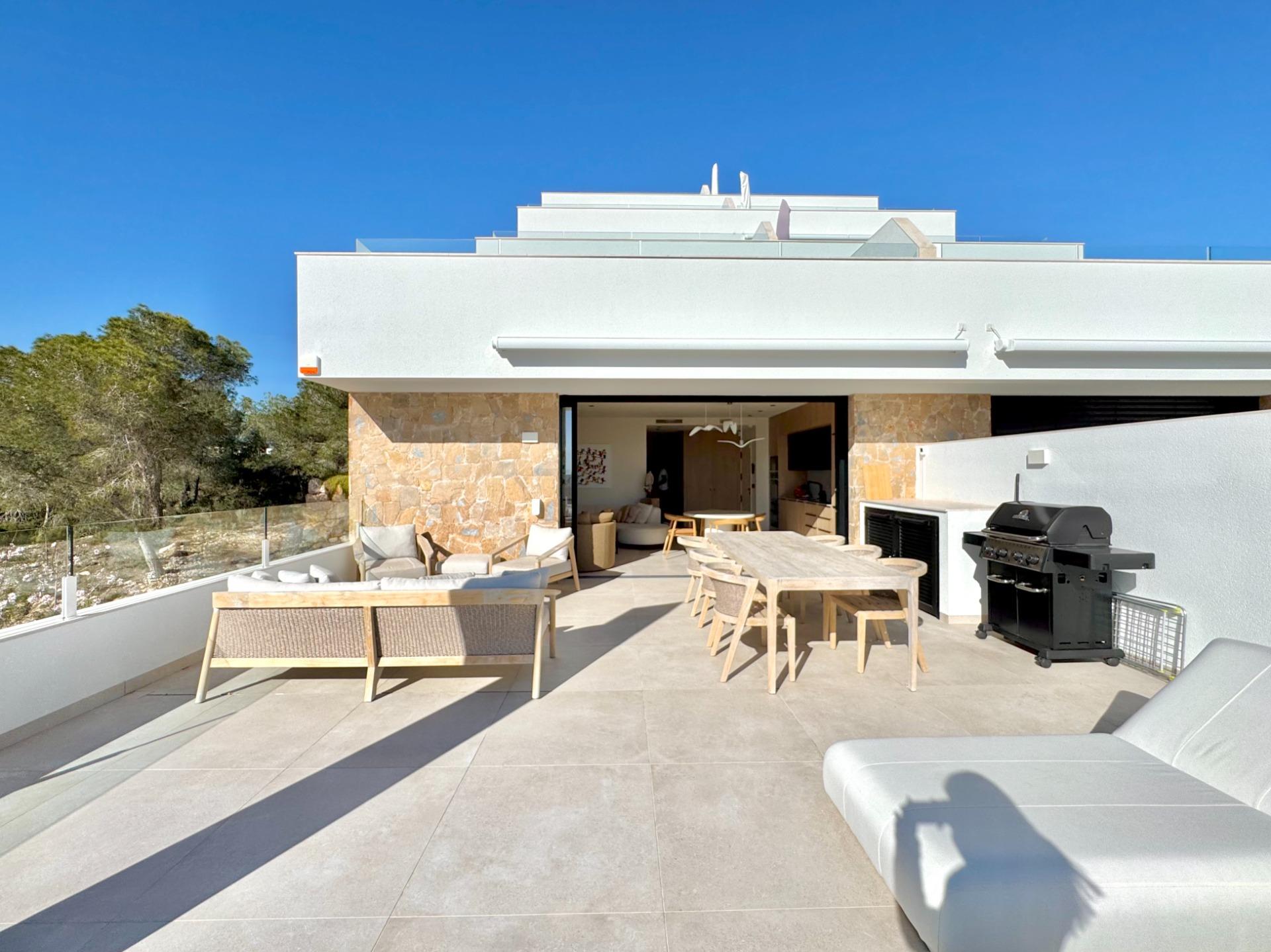 For sale - 3 Bedroom 2 Bathroom Apartment in Orihuela - Las Colinas Golf  - Alicante