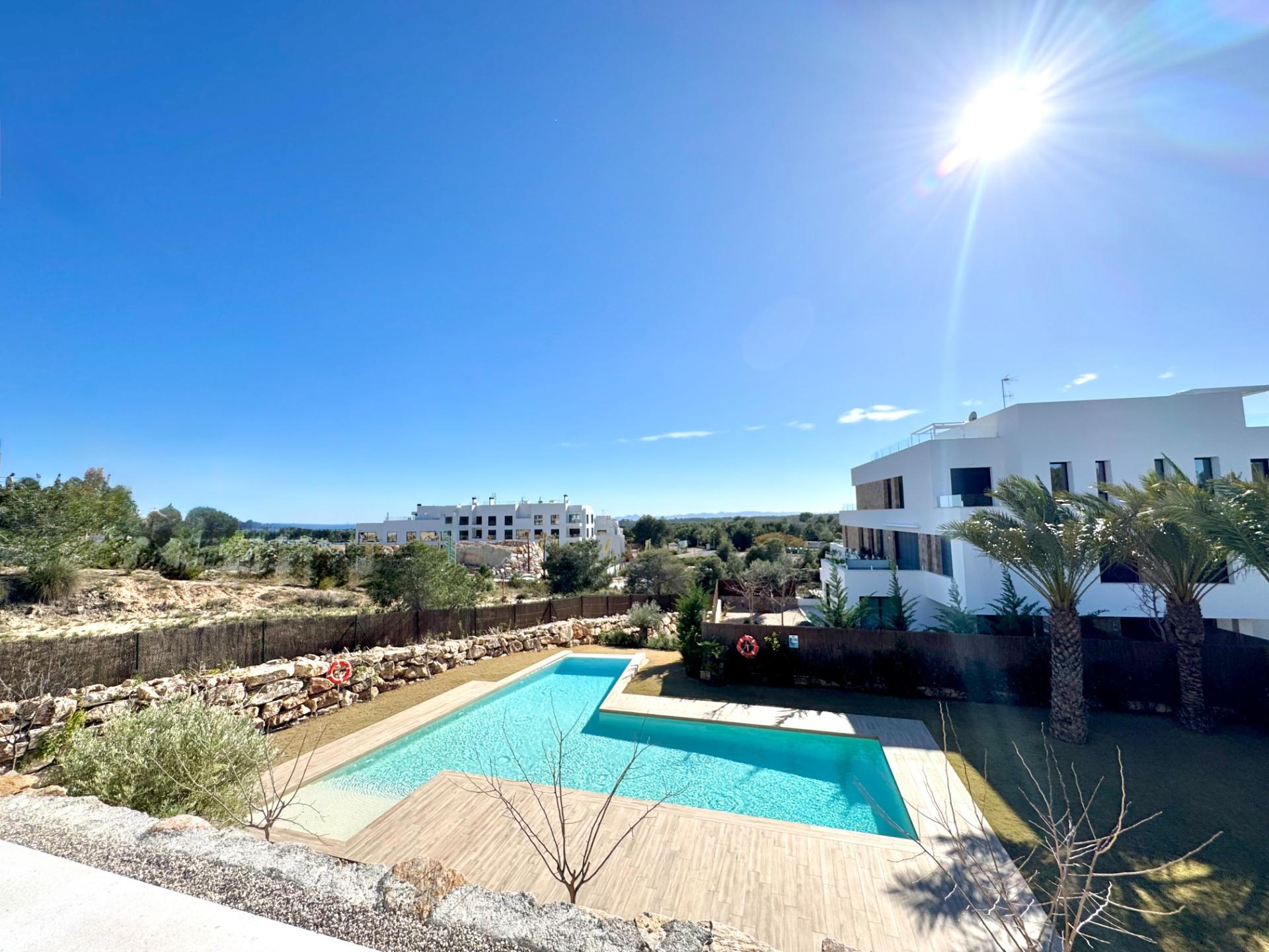 For sale - 3 Bedroom 2 Bathroom Apartment in Orihuela - Las Colinas Golf  - Alicante