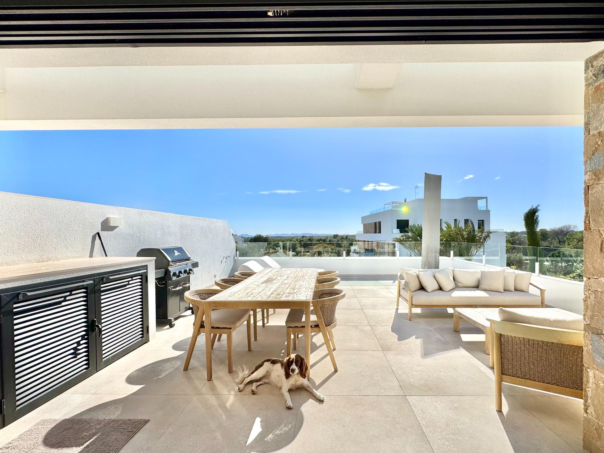 For sale - 3 Bedroom 2 Bathroom Apartment in Orihuela - Las Colinas Golf  - Alicante