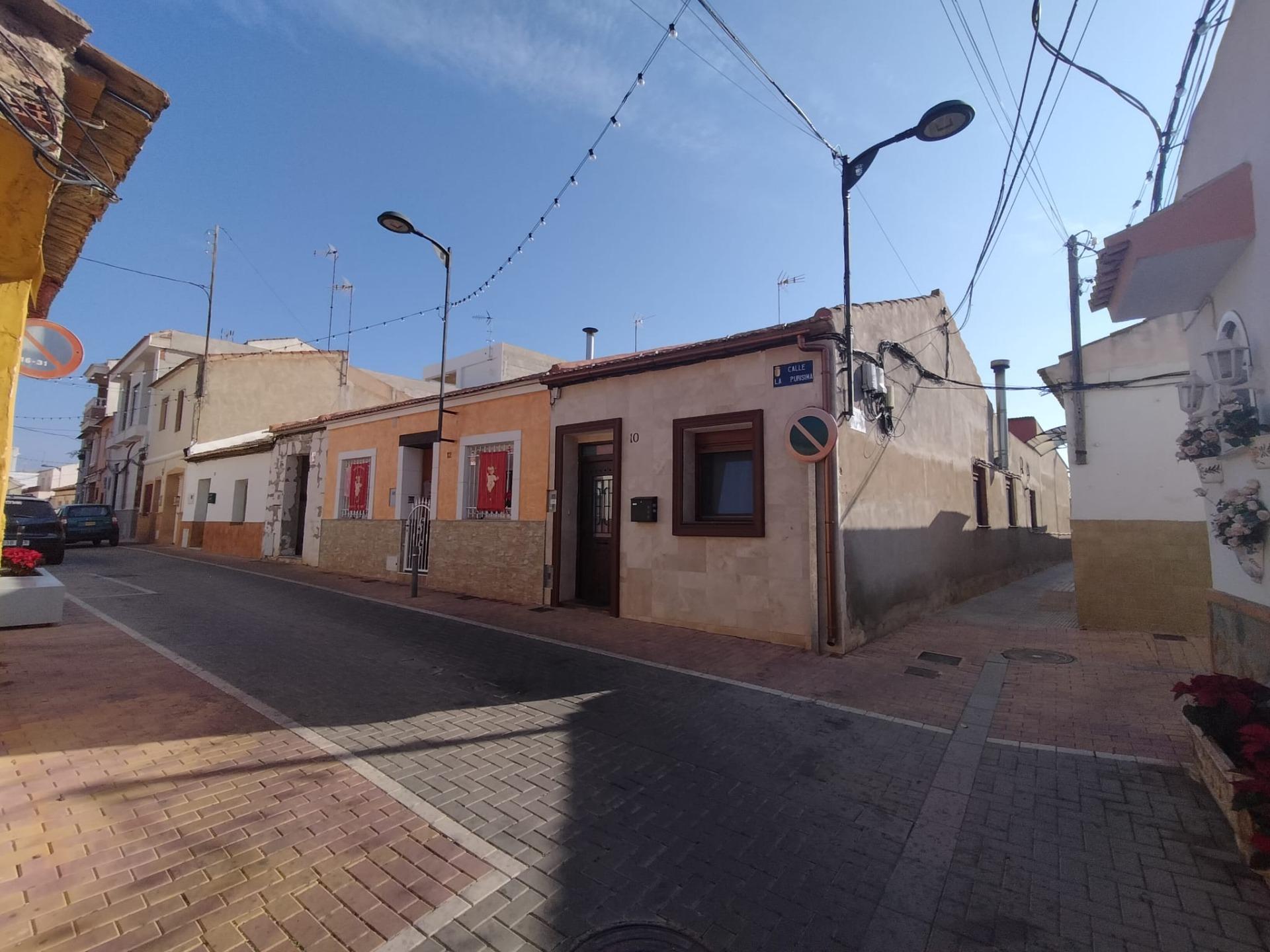 For sale - 3 Bedroom 2 Bathroom Town House in Formentera del Segura - Centro  - Alicante