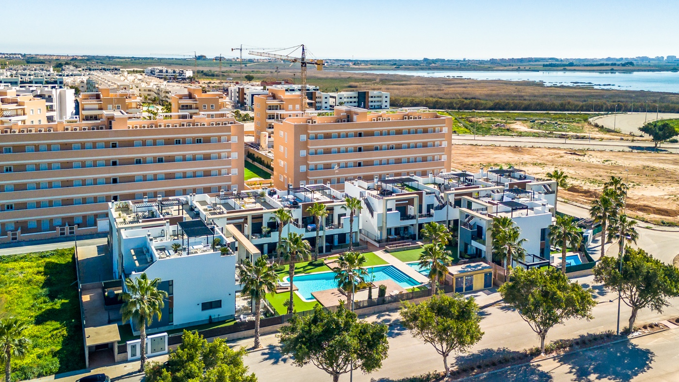 For sale - 2 Bedroom 2 Bathroom Apartment in Guardamar del Segura - Costa Blanca  - Alicante