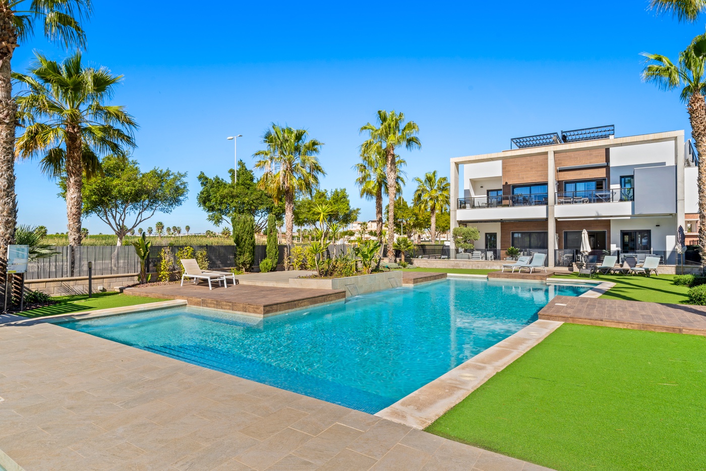 For sale - 2 Bedroom 2 Bathroom Apartment in Guardamar del Segura - Costa Blanca  - Alicante