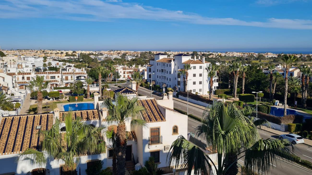 For sale - 2 Bedroom 2 Bathroom Penthouse in Villamartin - Costa Blanca  - Alicante