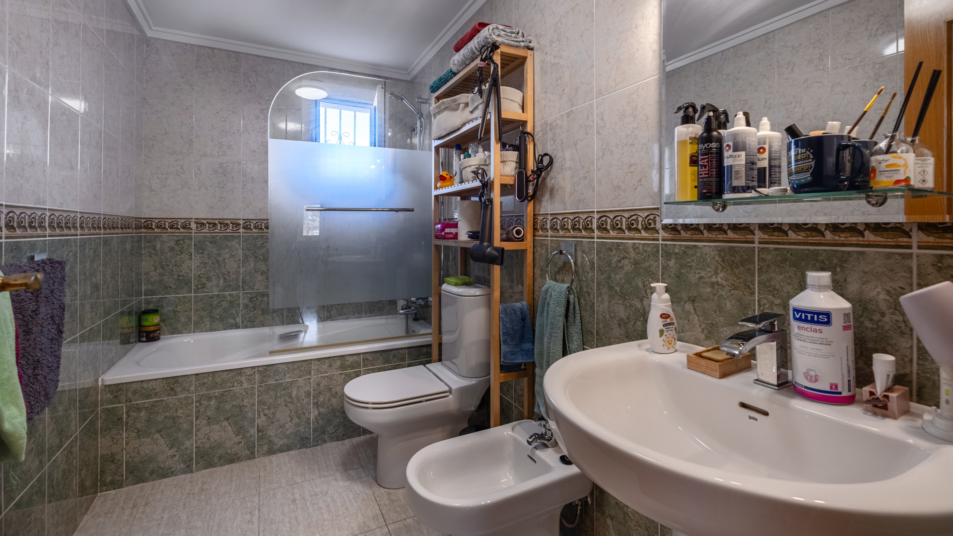 For sale - 6 Bedroom 4 Bathroom Villa in Santa Pola - Costa Blanca  - Alicante