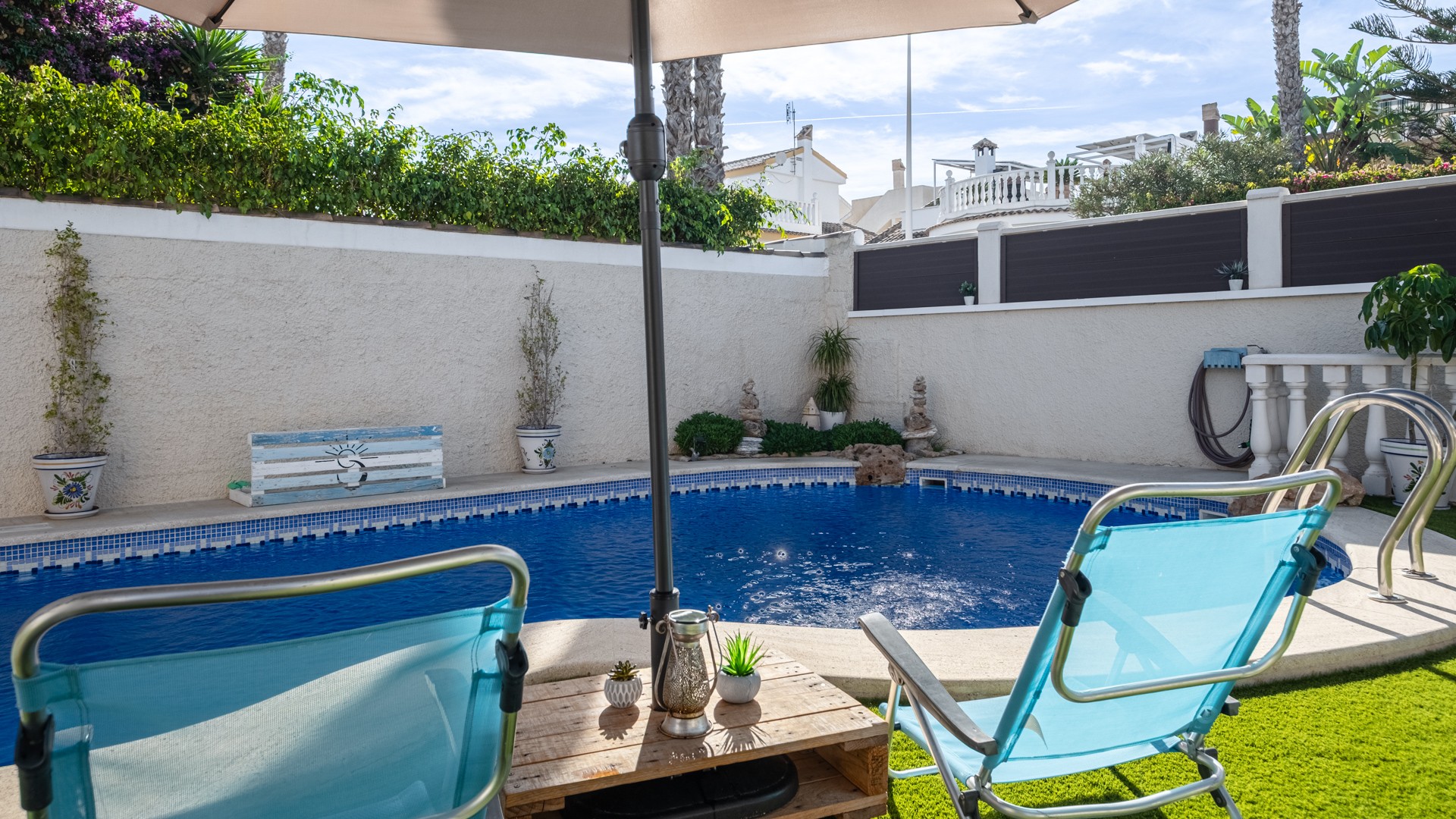 For sale - 6 Bedroom 4 Bathroom Villa in Santa Pola - Costa Blanca  - Alicante