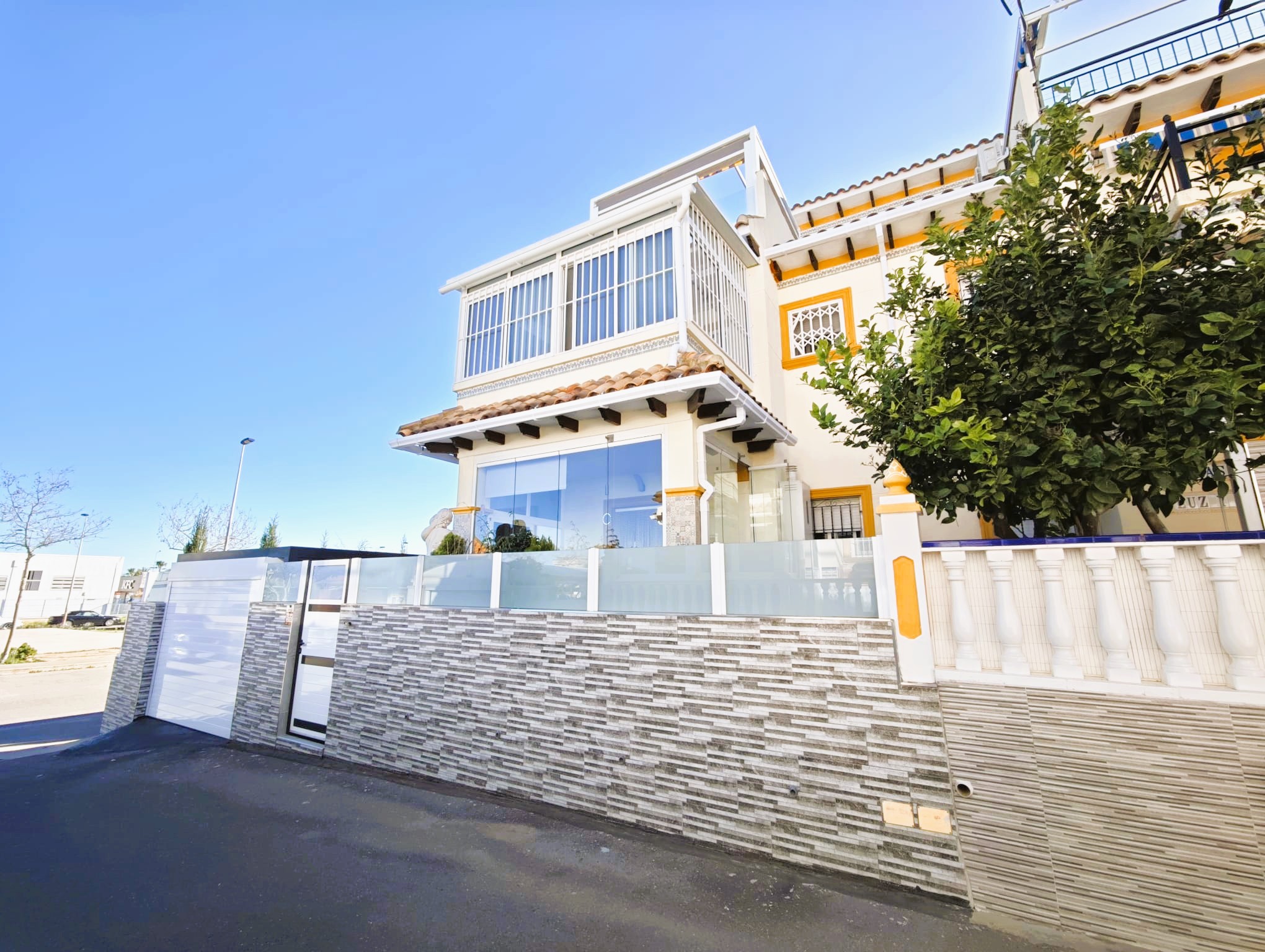 For sale - 2 Bedroom 2 Bathroom Quad Villa in Punta Prima - Rocio del Mar  - Alicante