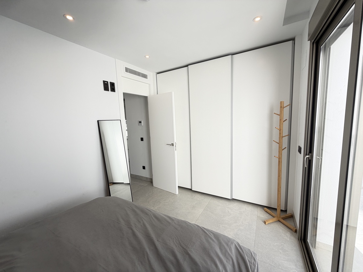 For sale - 4 Bedroom 3 Bathroom Villa in Villamartin - , Villamartin, Alicante, Spain - Alicante