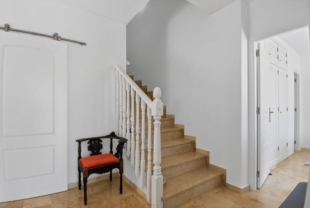 For sale - 4 Bedroom 3 Bathroom Villa in Villamartin - Las Ramblas  - Alicante