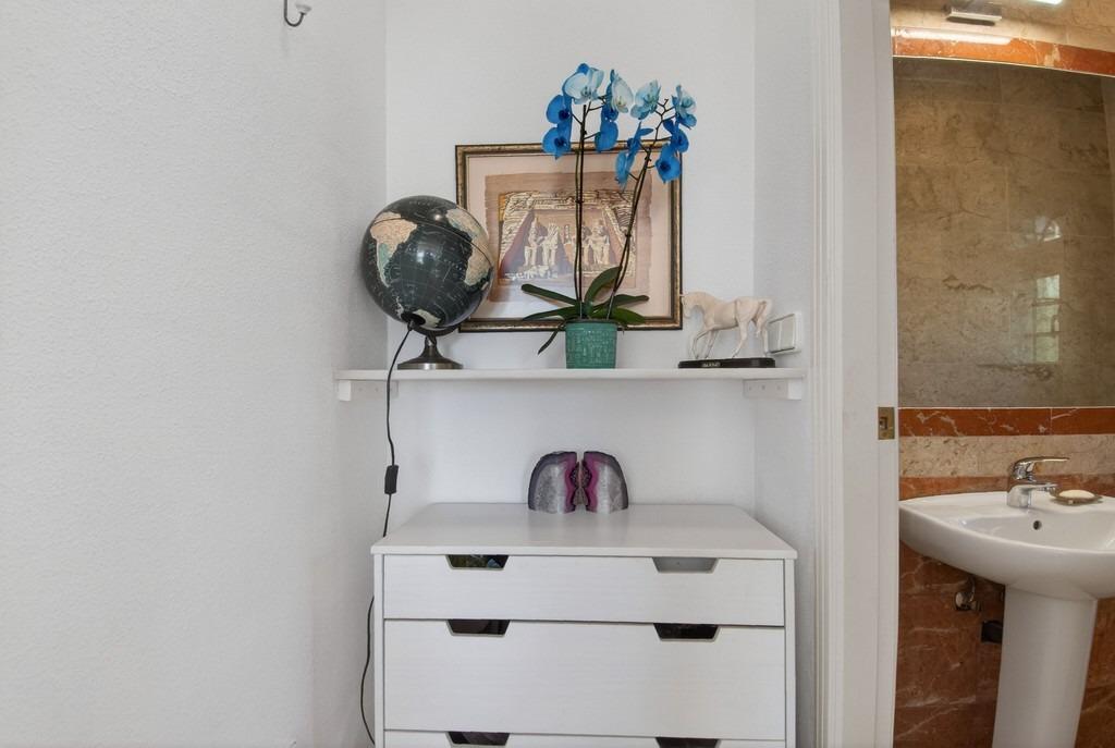 For sale - 4 Bedroom 3 Bathroom Villa in Villamartin - Las Ramblas  - Alicante