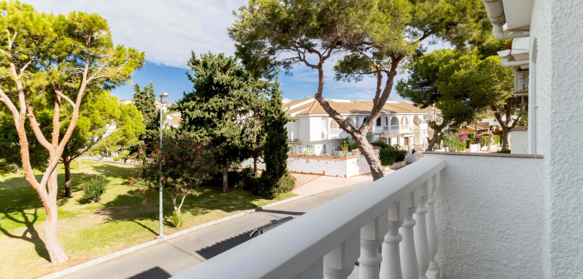 For sale - 3 Bedroom 3 Bathroom Townhouse in Orihuela Costa - La Zenia  - Costa Blanca (Alicante)