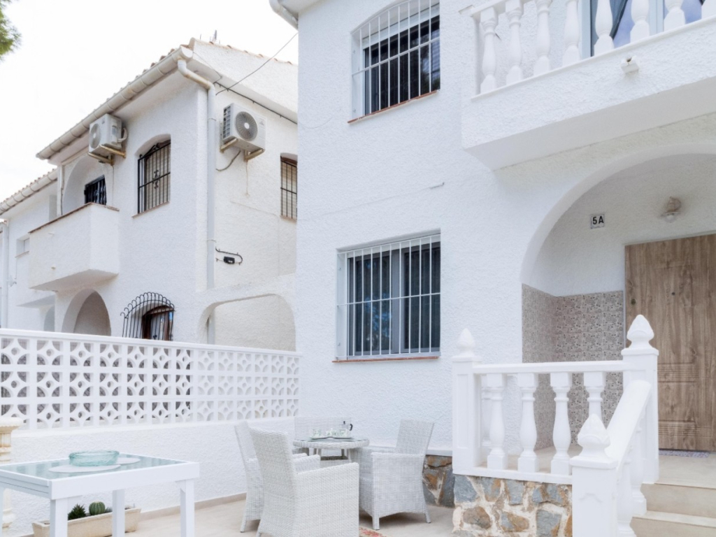 3 Bedroom 3 Bathroom Townhouse in Orihuela Costa