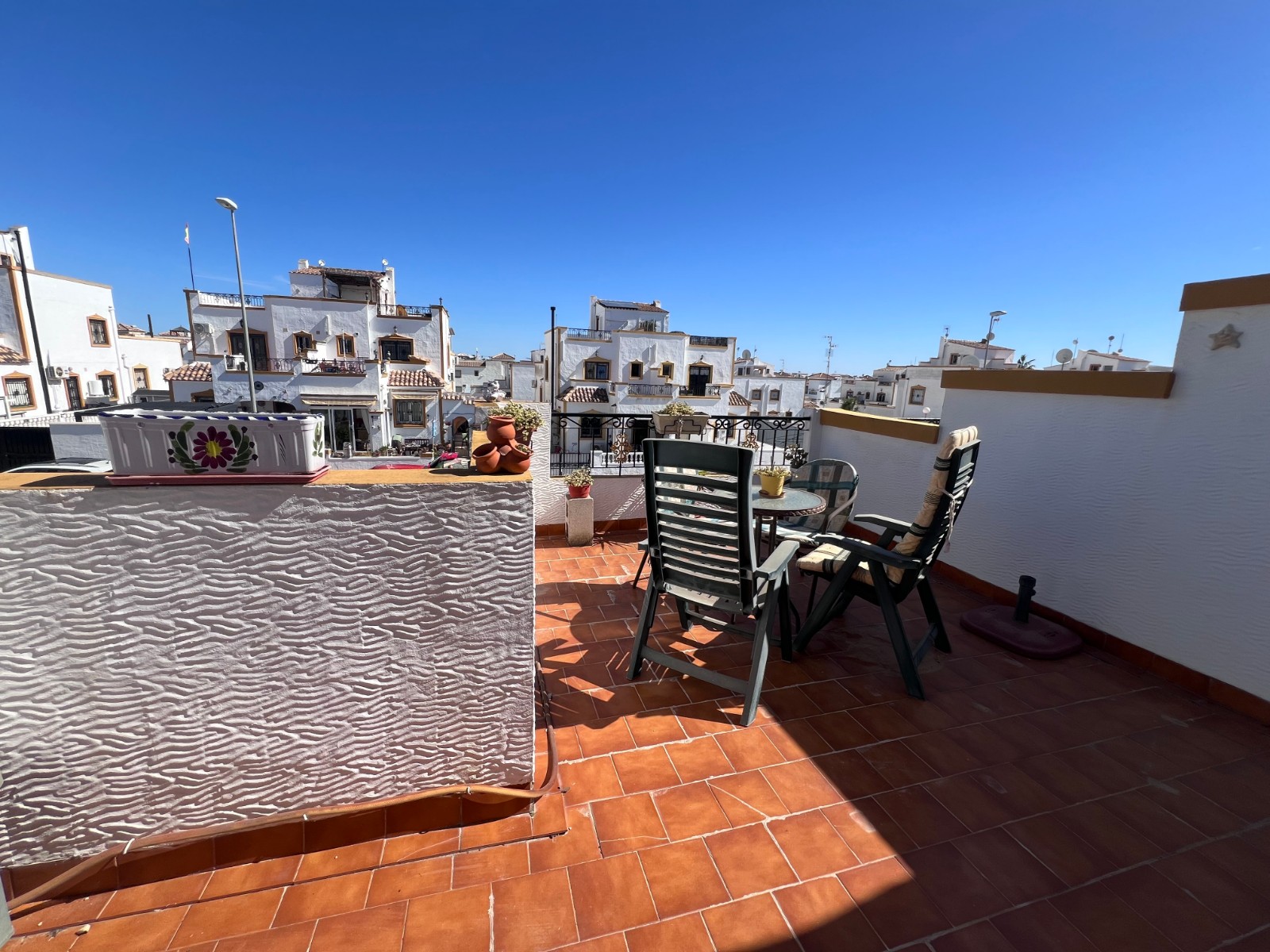 For sale - 3 Bedroom 2 Bathroom House in Vistabella Golf - Entre Naranjos Vistabella  - Alicante