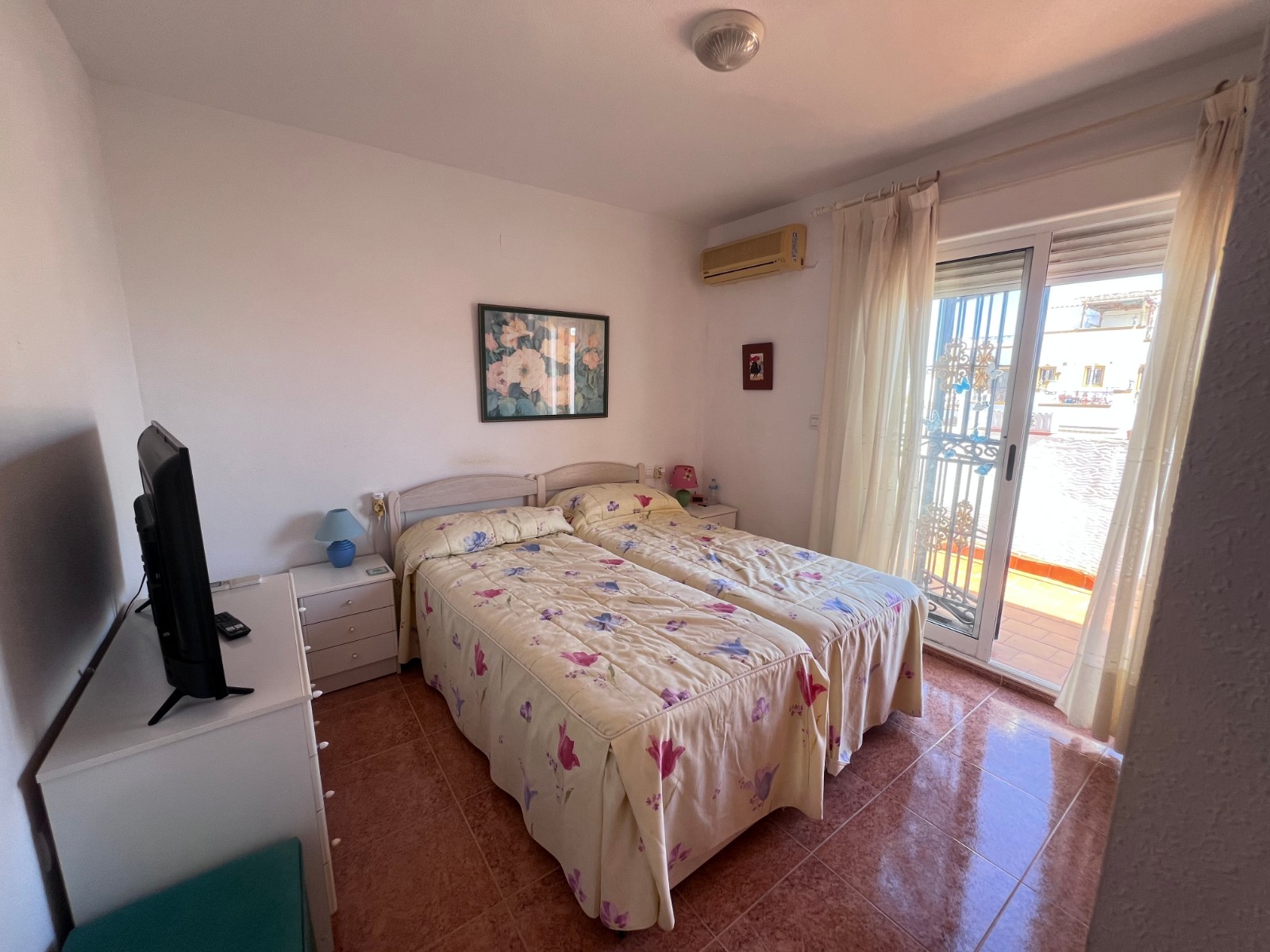 For sale - 3 Bedroom 2 Bathroom House in Vistabella Golf - Entre Naranjos Vistabella  - Alicante