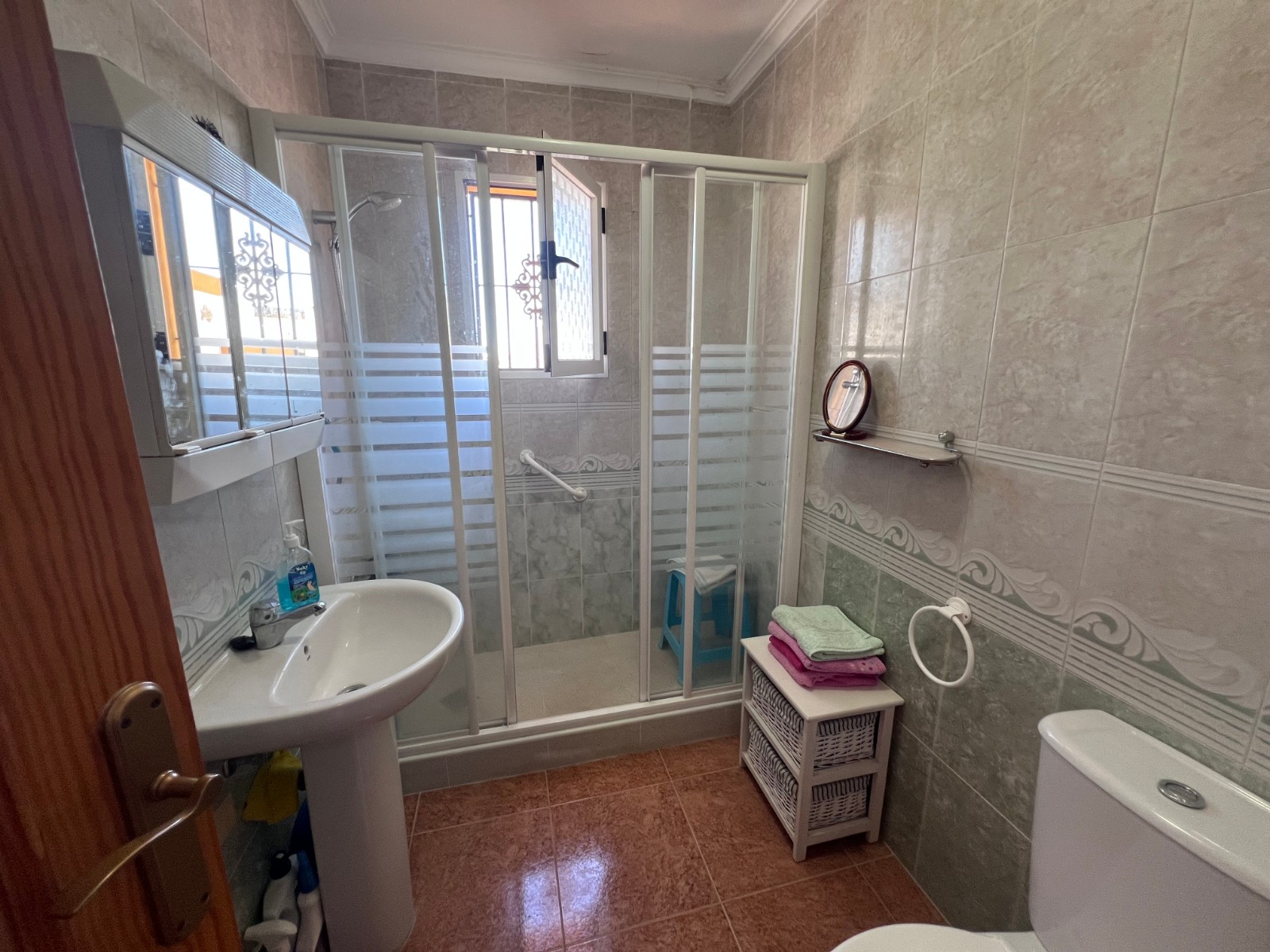 For sale - 3 Bedroom 2 Bathroom House in Vistabella Golf - Entre Naranjos Vistabella  - Alicante