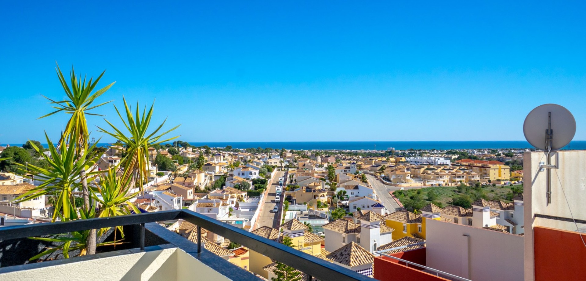 For sale - 3 Bedroom 2 Bathroom Townhouse in Orihuela Costa - Villamartín  - Alicante