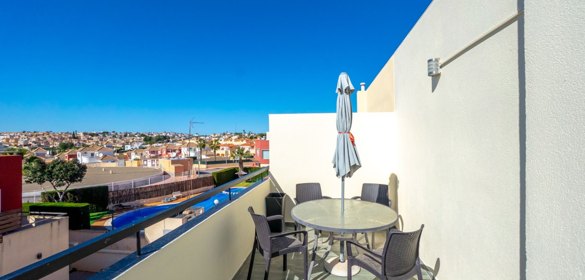 For sale - 3 Bedroom 2 Bathroom Townhouse in Orihuela Costa - Villamartín  - Alicante
