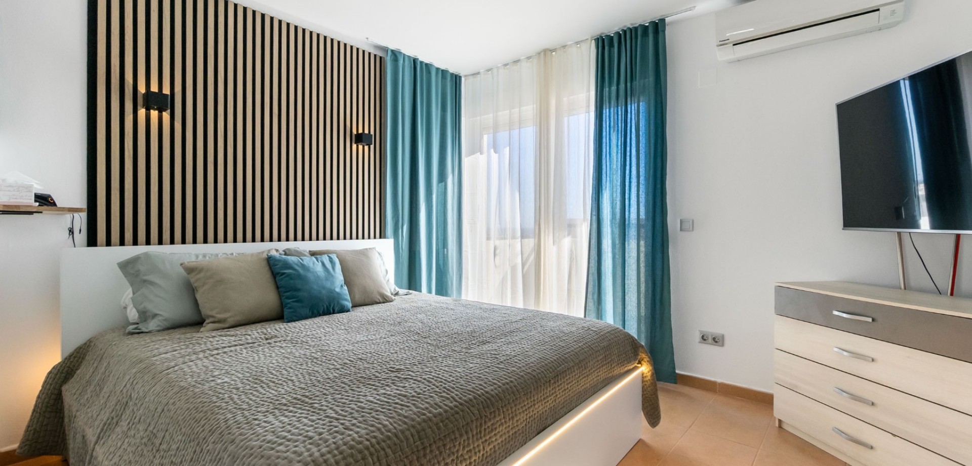 For sale - 3 Bedroom 2 Bathroom Townhouse in Orihuela Costa - Villamartín  - Alicante