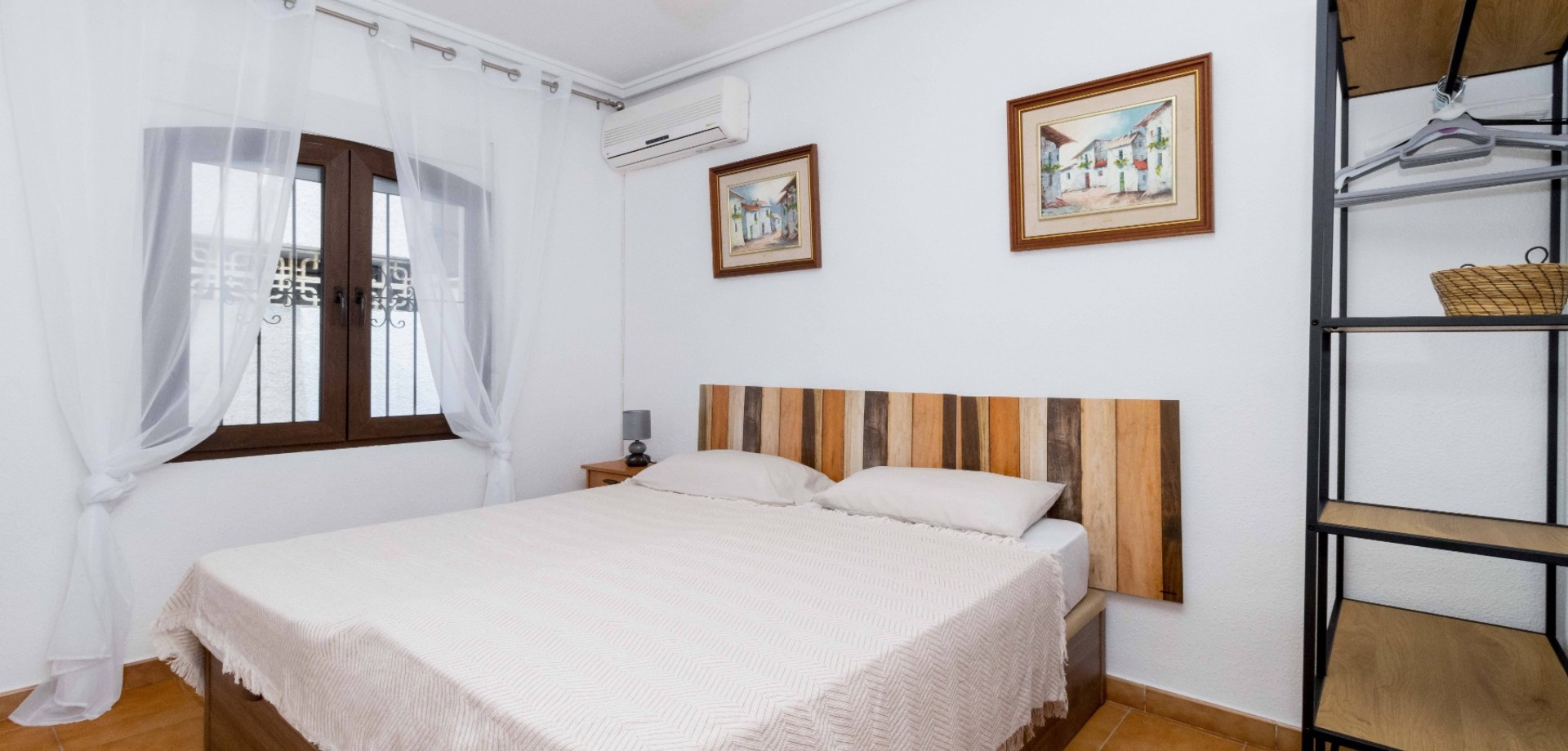 For sale - 3 Bedroom 3 Bathroom Townhouse in La Zenia - La Zenia  - Alicante