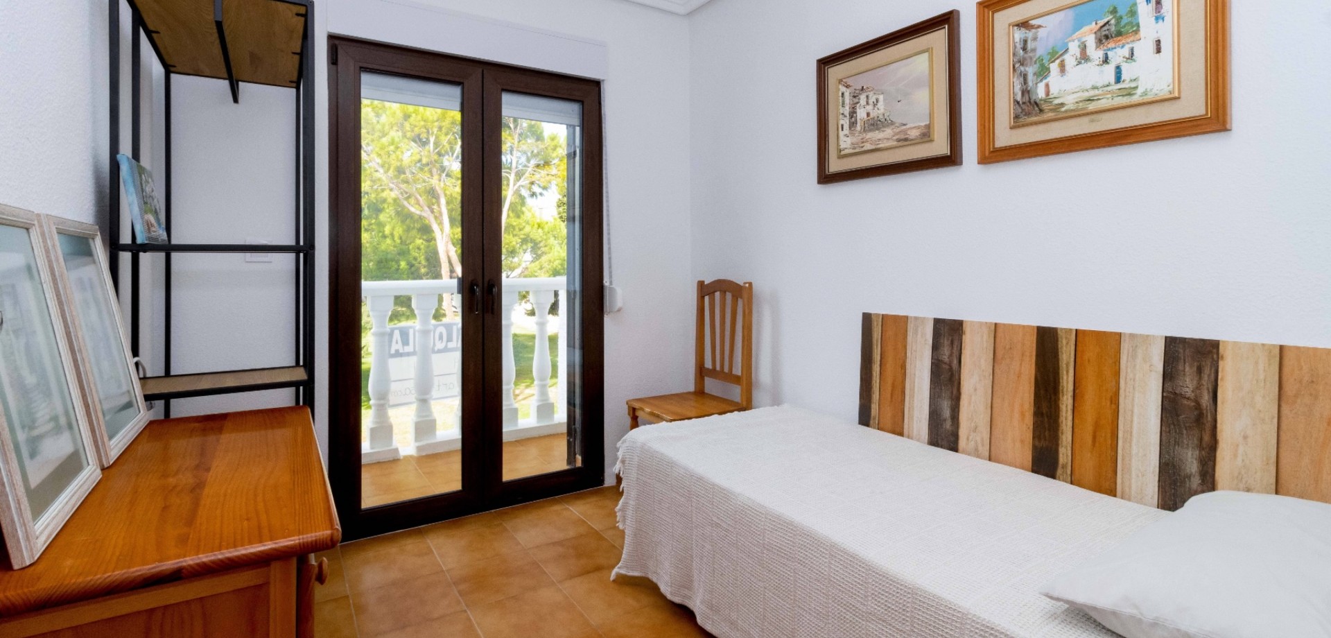 For sale - 3 Bedroom 3 Bathroom Townhouse in La Zenia - La Zenia  - Alicante