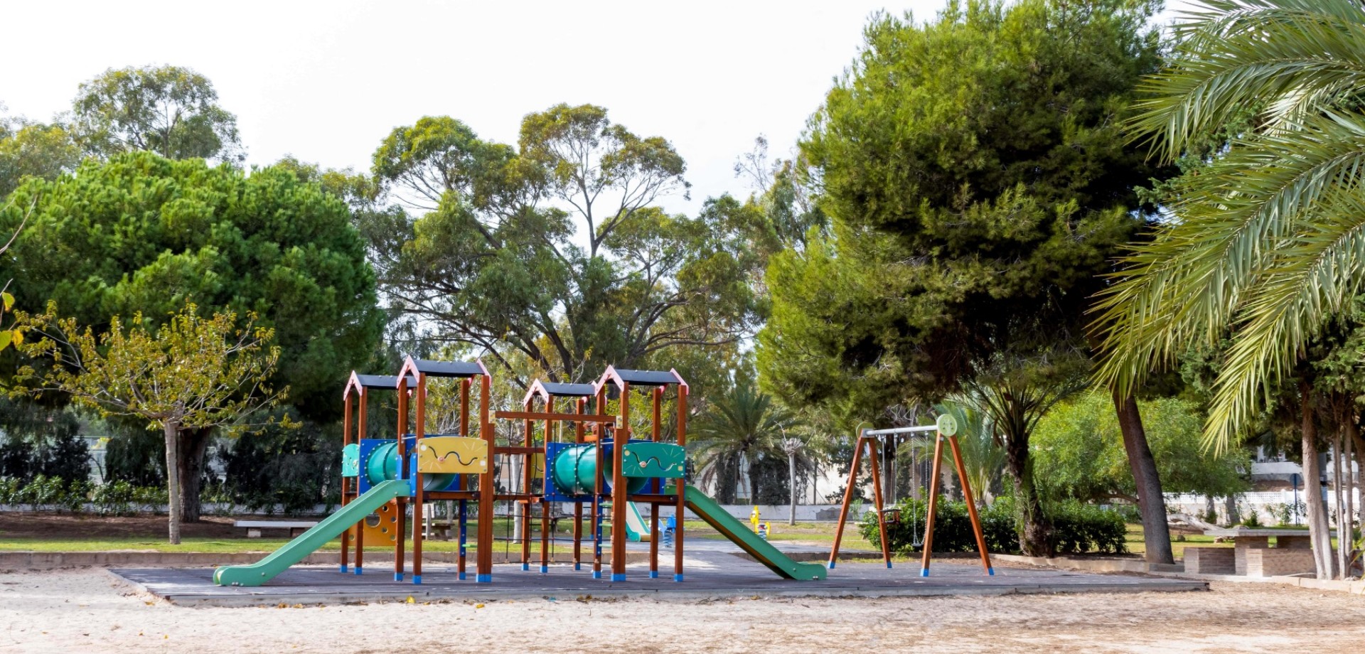 For sale - 3 Bedroom 3 Bathroom Townhouse in La Zenia - La Zenia  - Alicante